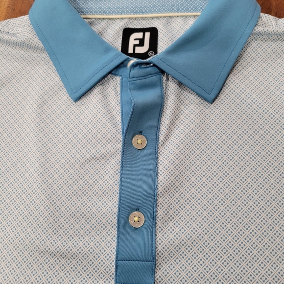 Footjoy Golf 3 Button Placket Polo Logo on Back Embroidered Sleeve XL - Picture 3 of 12